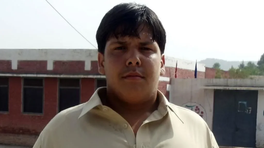 Aitzaz hasan shaheed, aitzaz hasan Pakistan, aitzaz hasan bomber